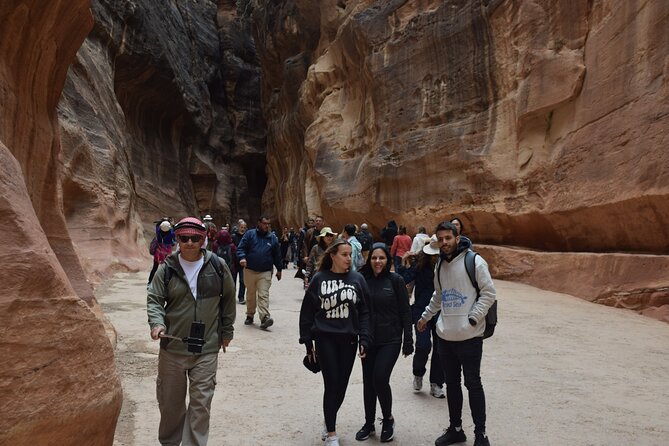 1 Day Tour to Petra From Eilat - Walking through the Siq into Petra