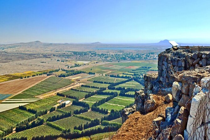 2-Day Northern Israel Tour from Jerusalem: Golan Heights, Nazareth and the Sea of Galilee - Day one: across the Jordan Valley to the Golan Heights