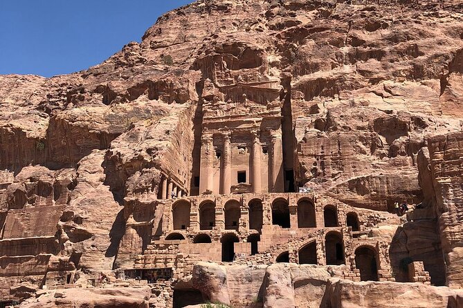 2 Day Tour to Petra and Wadi Rum from Tel Aviv - Walking into Petra