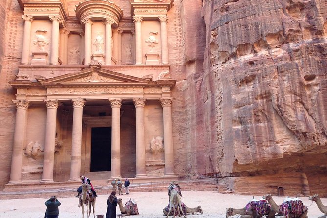 Day Tour to Petra from Eilat - Leaving Eilat and reaching the Arava Border