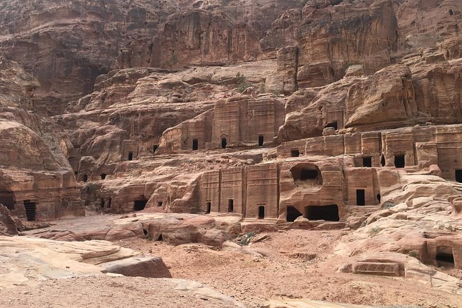 Day tour to Petra from Jerusalem - Entering Petra and reaching the Treasury