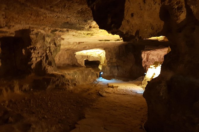 Discover the Secrets of the Underground Jerusalem with a private tour - Who should book this Jerusalem tour?