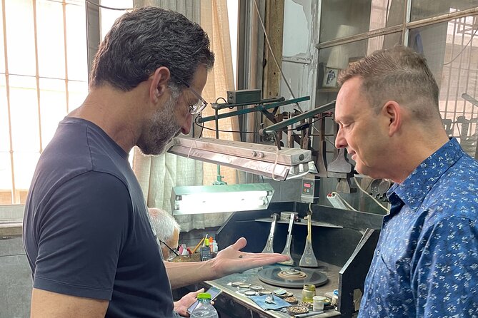 Exclusive Private Tour in The Israel Diamond Exchange - The souvenir, coffee, and the sales question