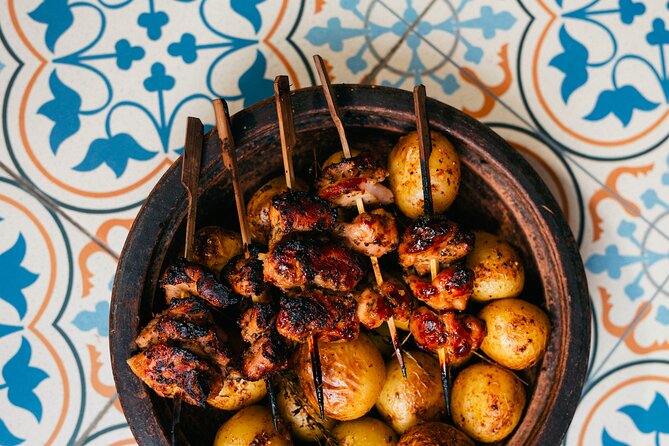 Experience Shabbat With Dinner In Jerusalem - Learning through Kabbalah, Hassidic thought, and song