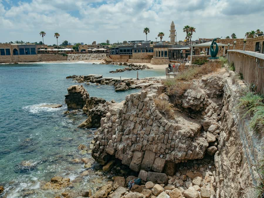 From Tel Aviv: Caesarea, Haifa and Akko Day Trip - What the guides add to a fast schedule