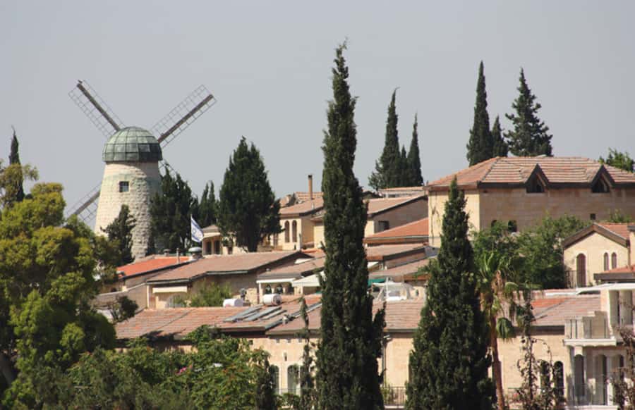 From Tel Aviv: City of David & Underground Jerusalem Tour - Kidron Valley, ancient tombs, and Gethsemane