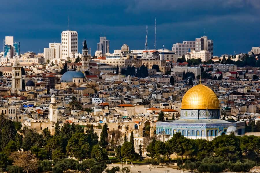 From Tel Aviv: Jerusalem Old & New City Bus Tour - The Christian route from the Via Dolorosa to the Holy Sepulcher