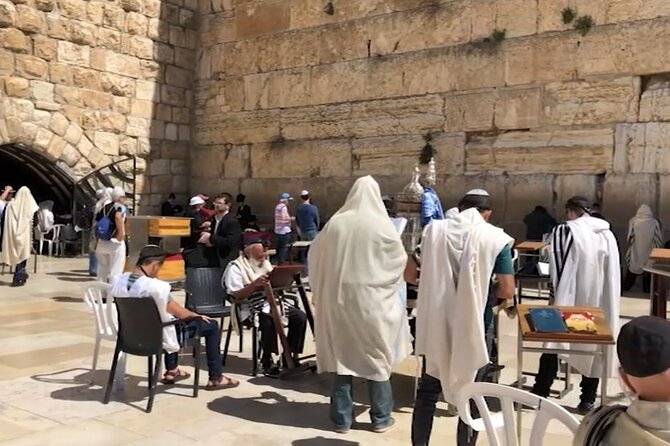 Full-Day Private and Guided Tour of the Jerusalem's Old City - Reading the Jewish Quarter through archaeology