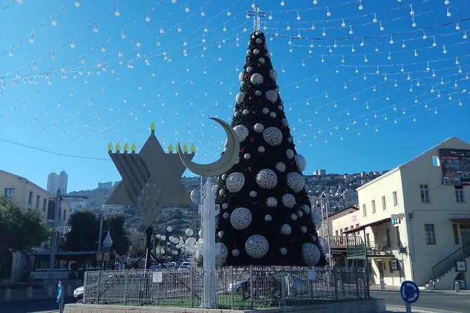 Haifa Highlights Private Tour - Downtown graffiti and lower-city atmosphere