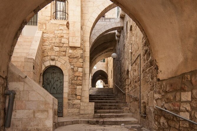 Jerusalem : Private Walking Tour with A Guide (Private Tour) - Why a private walk works so well in Jerusalem