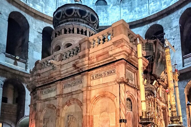 Luxury Private Tour to Jerusalem from Tel Aviv - The Via Dolorosa leads into the Christian Quarter