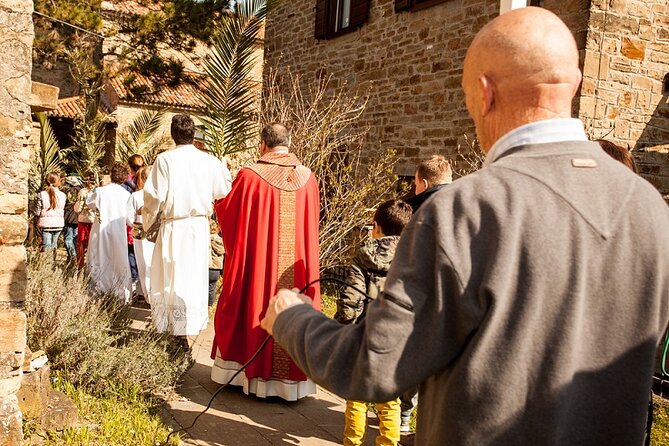 Palm Sunday in Jerusalem: Mass at Bethpage and Via Dolorosa Procession with Transport from Tel Aviv - Why Palm Sunday feels different in Jerusalem