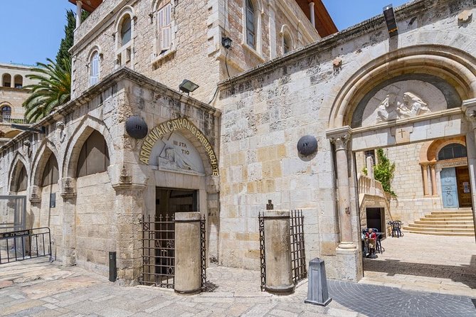 Palm Sunday in Jerusalem: Mass at Bethpage and Via Dolorosa Procession with Transport from Tel Aviv - Clothing, walking, and daily comfort