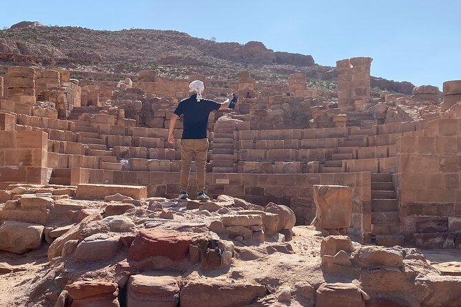 Petra 1-Day Tour from Jerusalem with FREE Authentic Lunch - Walking through Petra’s rose-red entrance