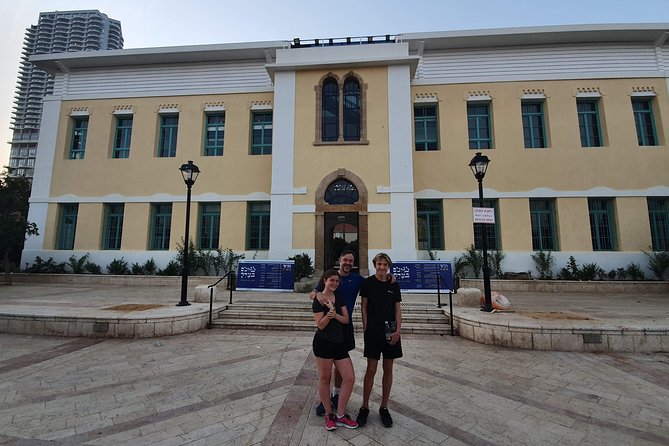 Running Tour - Tel Aviv Highlights 10KM - Atarim Square and the Tel Aviv waterfront
