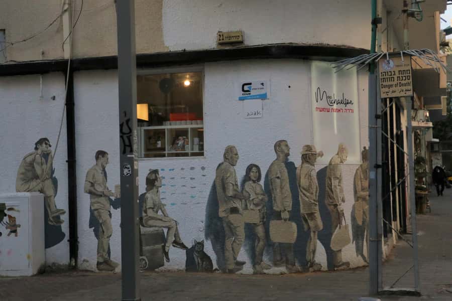 Tel Aviv: Florentin Saturday Walking Tour - What the guide adds for $69