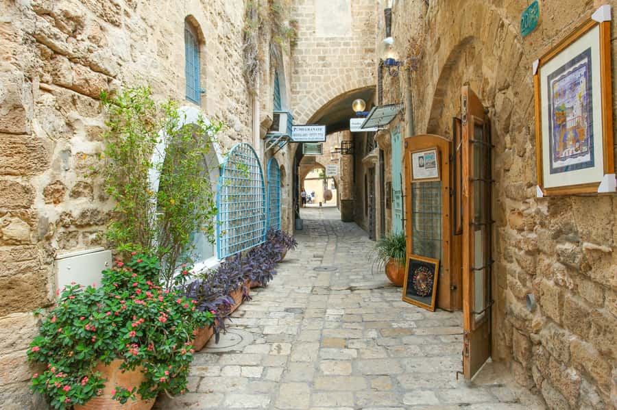Tel Aviv: Jaffa & Carmel Market Walking Tour - Neve Tzedek and the early city along Herzl Street