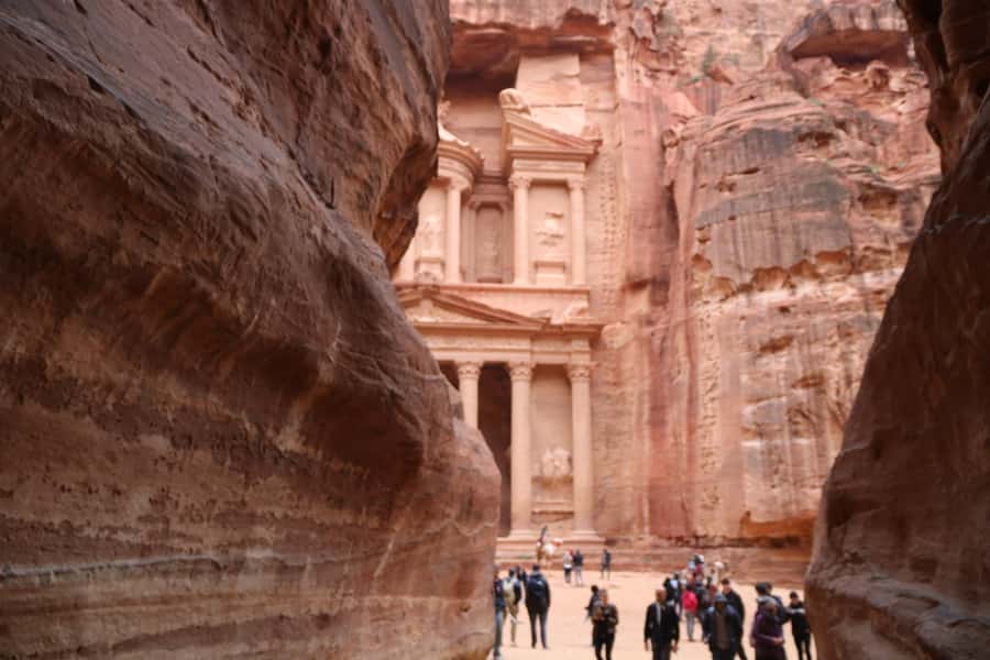 Tel Aviv: Petra & Wadi Rum 2-Day Glamping Trip with Flights - Crossing the Desert Highway toward Petra