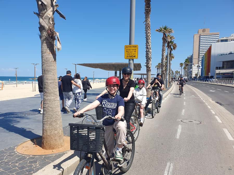 Tel Aviv: Private Bike Tour - Pace, comfort, and what to bring