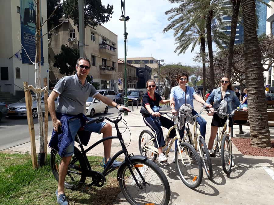 Tel Aviv: Private Bike Tour - The guide makes the difference