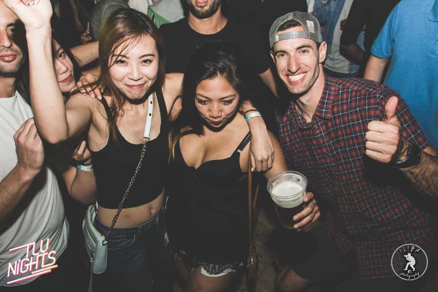 Tel Aviv: Pub Crawl with 4 Stops and Free Shots - A useful choice for first-time nightlife visitors
