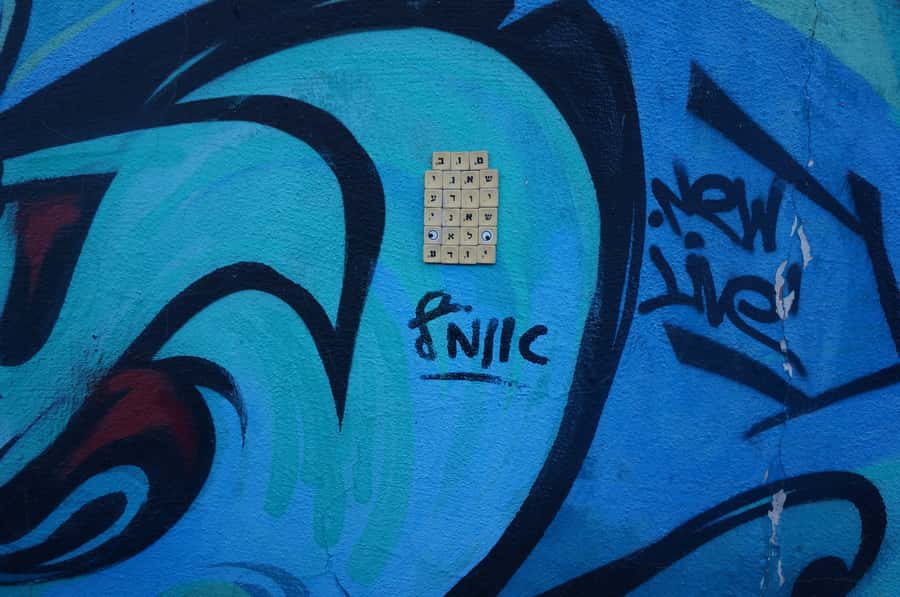 Tel Aviv: Street Art and Graffiti Tour - Reading Tel Aviv one wall at a time
