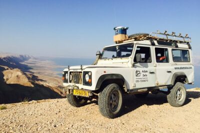 Two hour guided jeep tour in to and around the Ramon crater